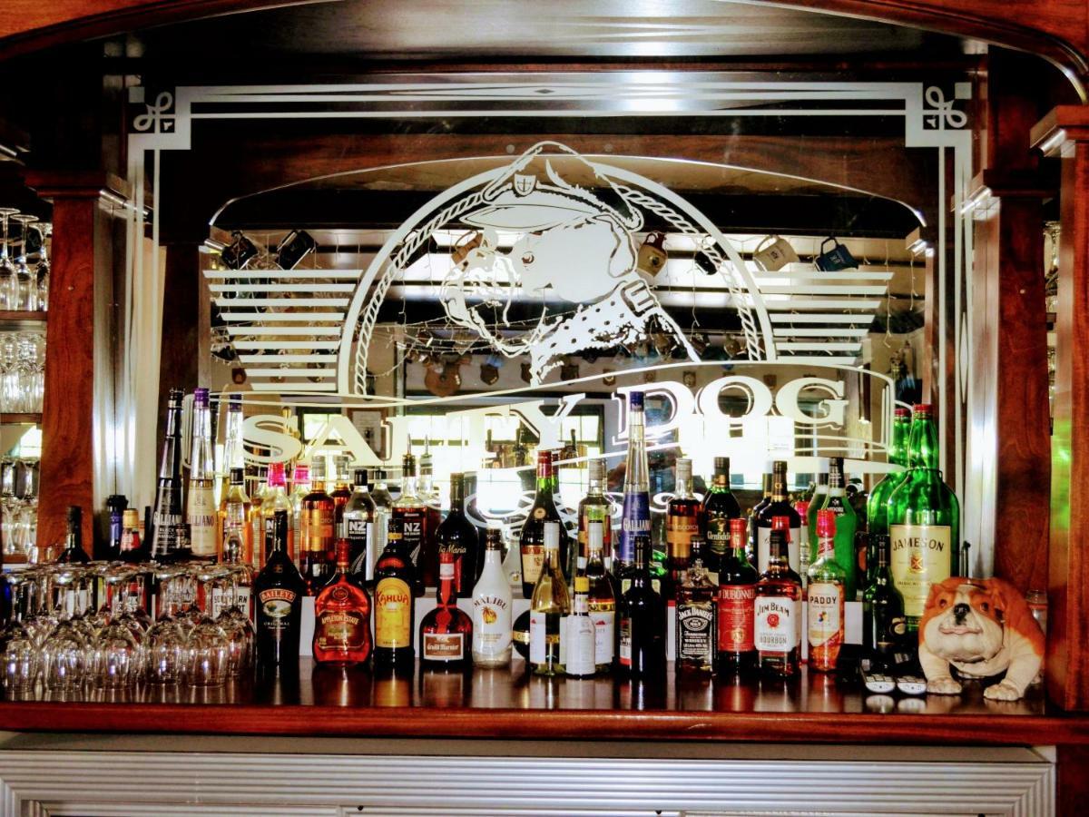 Salty Dog Inn Snells Beach Ngoại thất bức ảnh