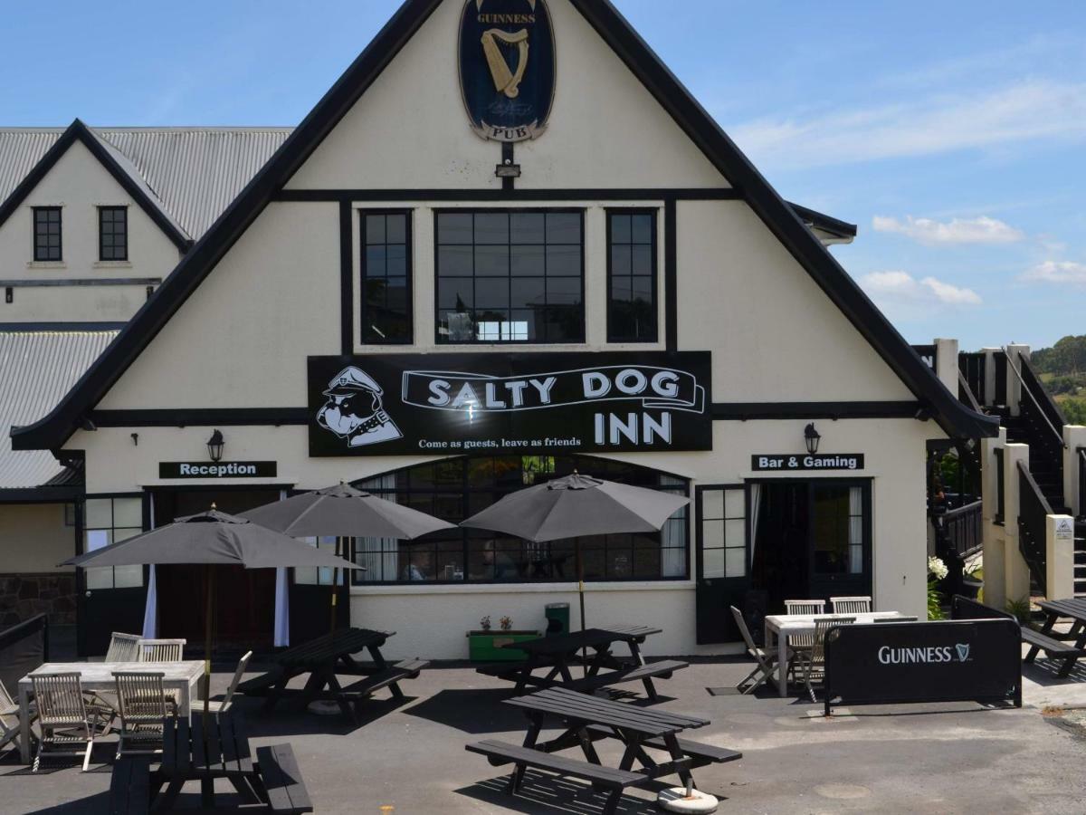 Salty Dog Inn Snells Beach Ngoại thất bức ảnh
